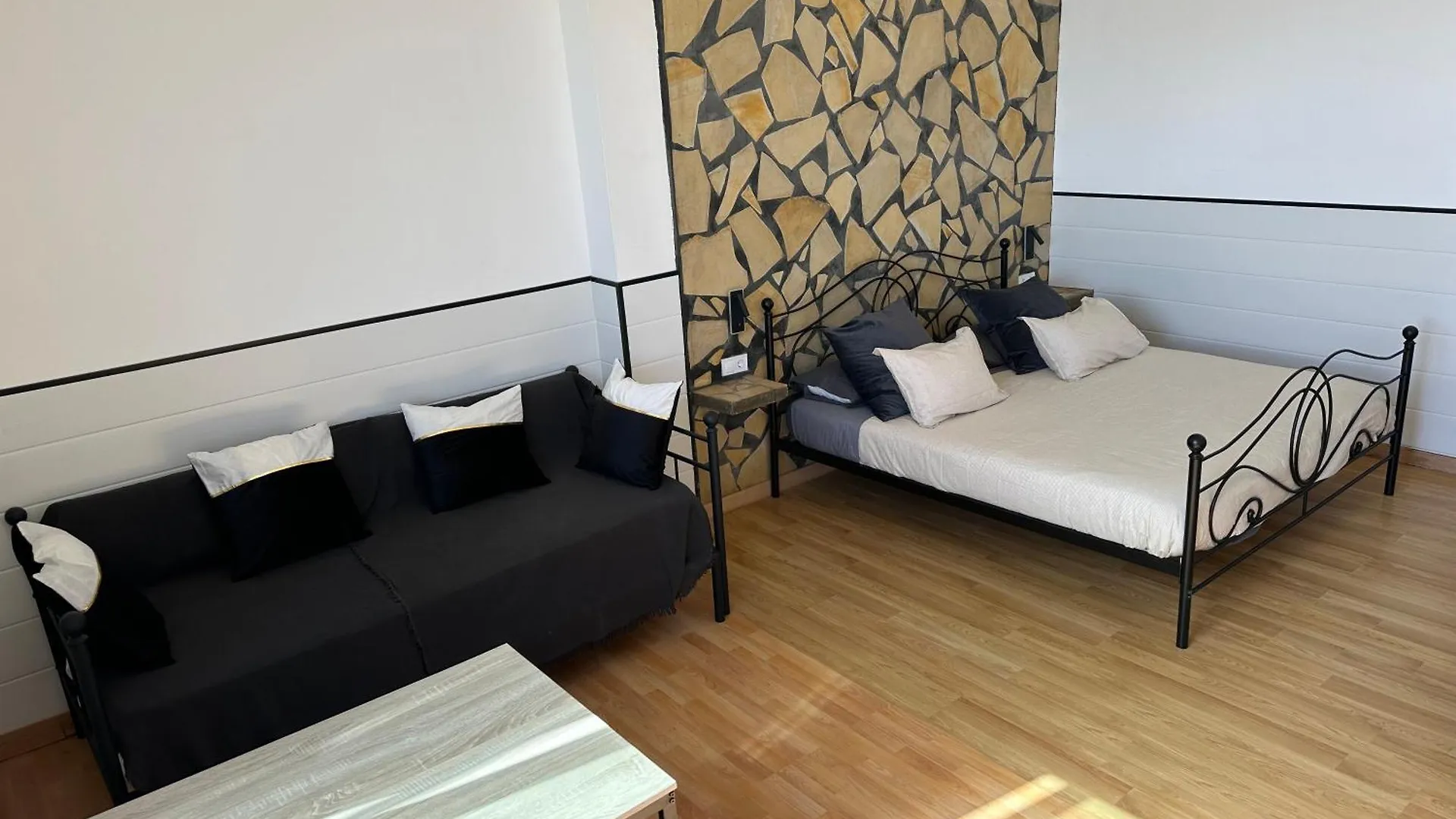 Rooms In Seafront Villa Màlaga 0*,  Španělsko