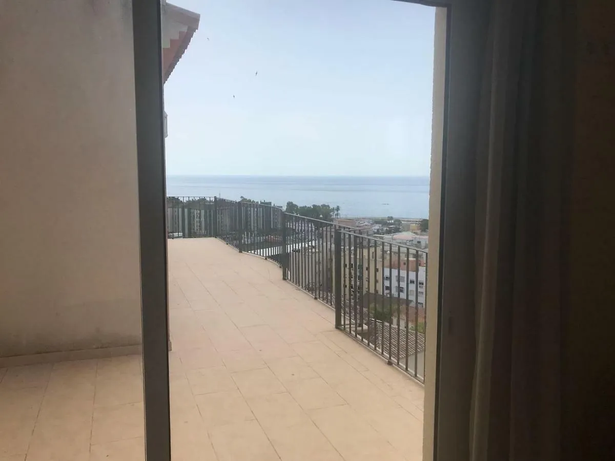 Rooms In Seafront Villa Malaga