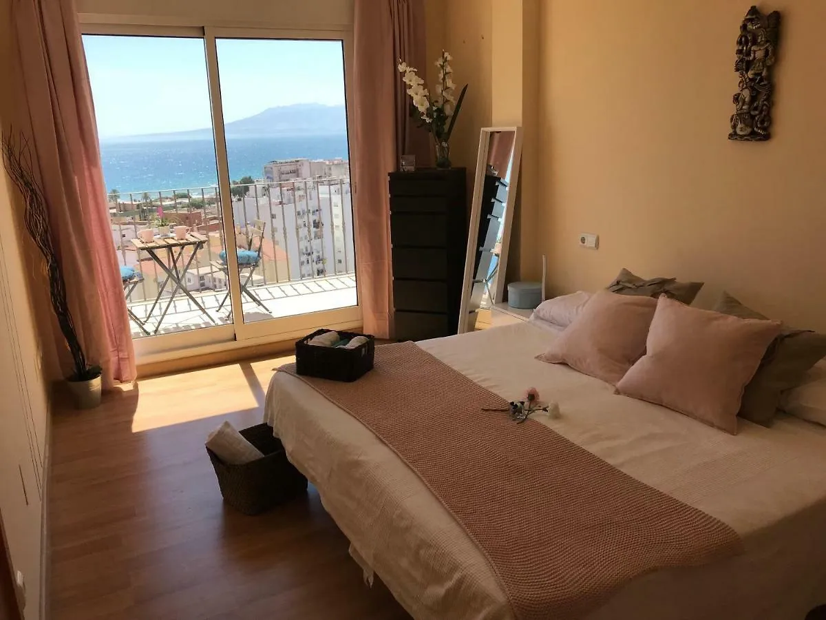 Ubytování v soukromí Rooms In Seafront Villa Màlaga