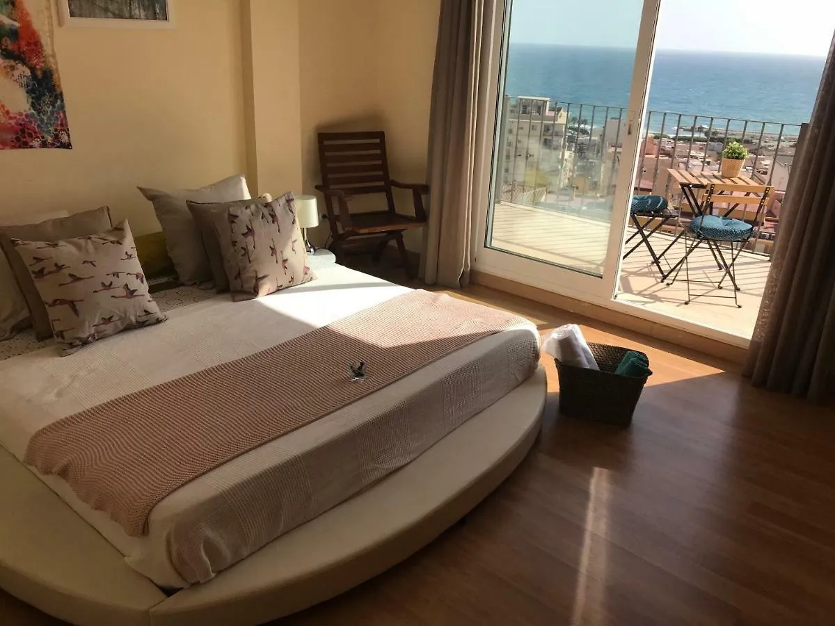 Privat bolig Rooms In Seafront Villa Málaga