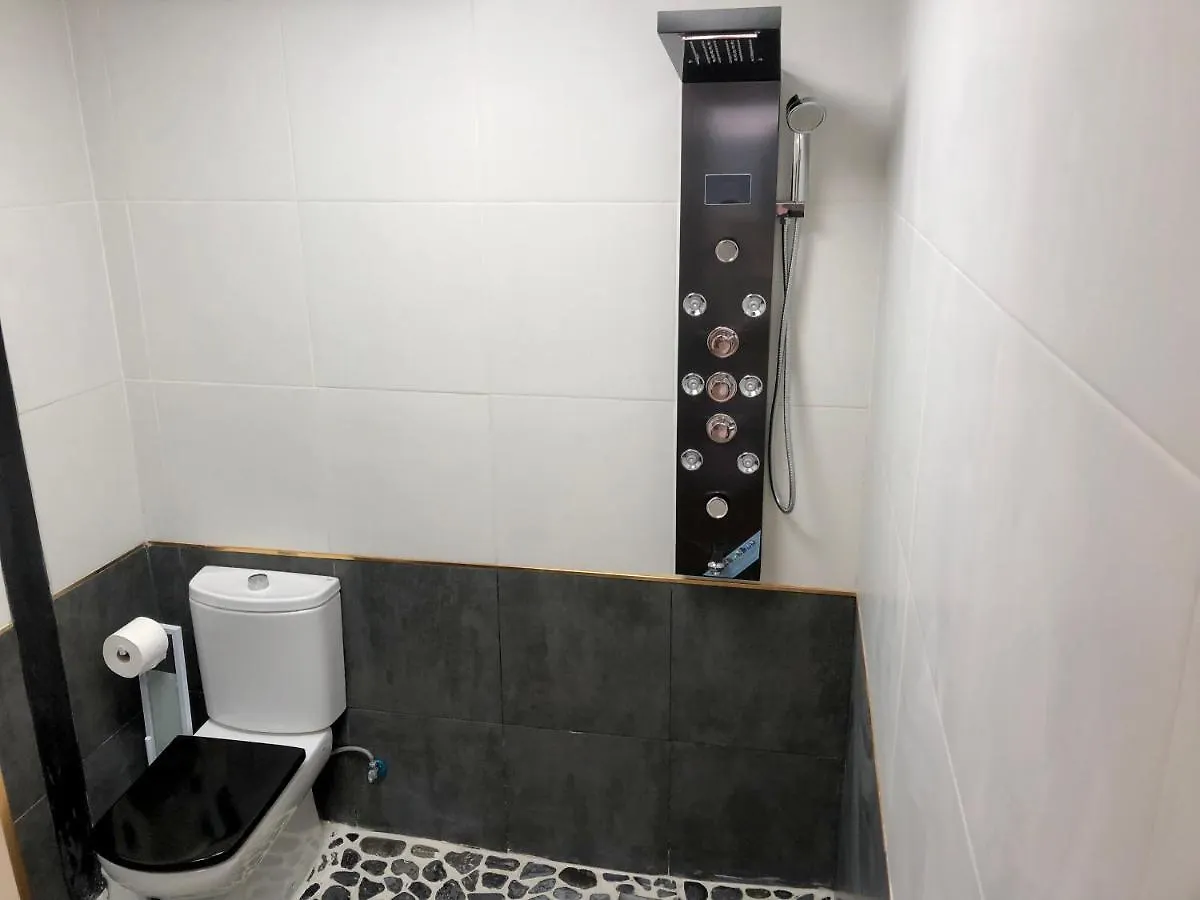 Séjour chez l'habitant Rooms In Seafront Villa Málaga