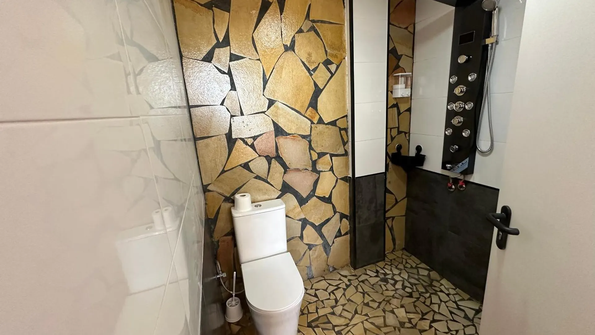 Rooms In Seafront Villa Málaga Rum i privatbostad