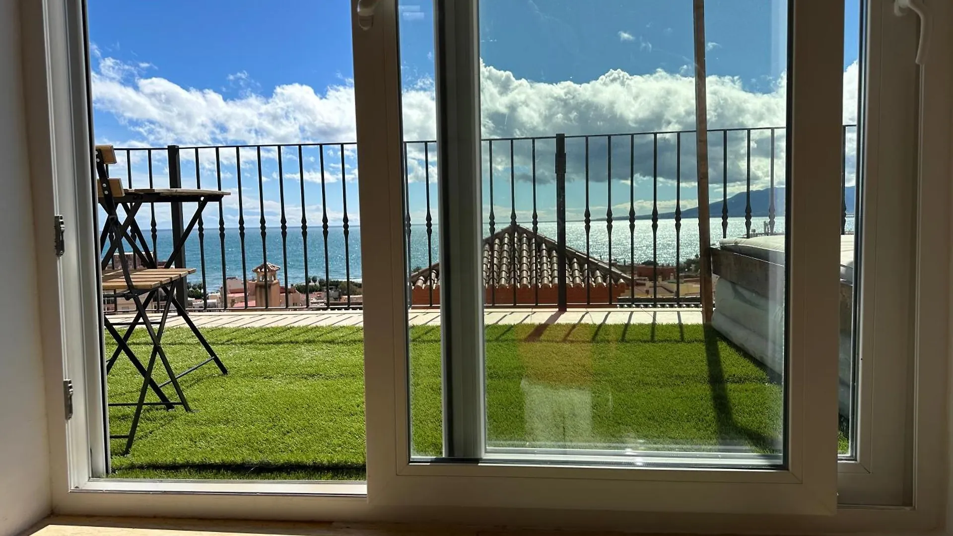 Rooms In Seafront Villa Málaga 0*,  Spanien