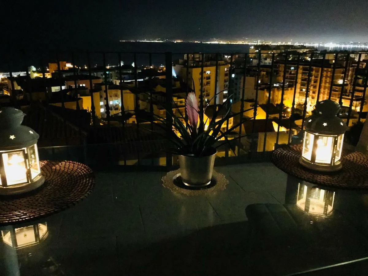 Rooms In Seafront Villa Málaga 0*,
