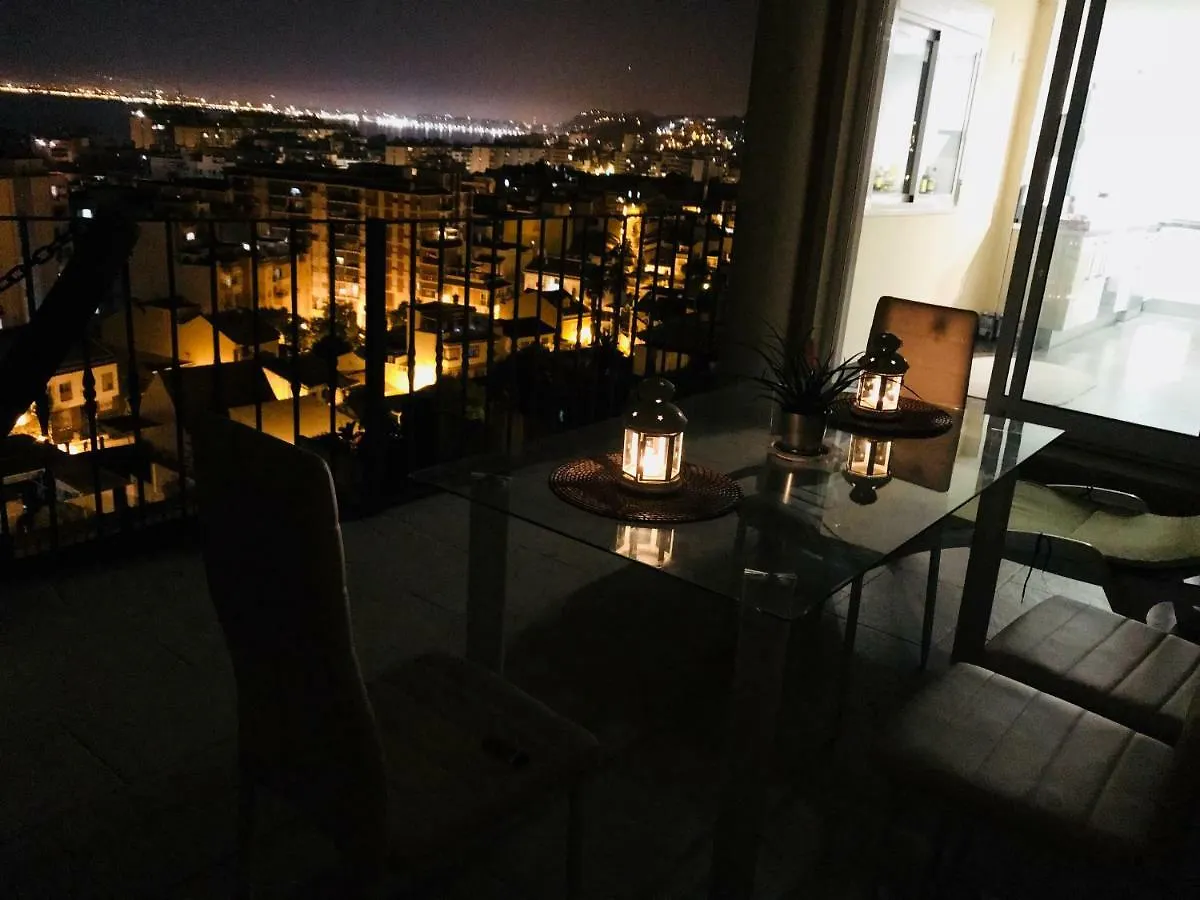 Séjour chez l'habitant Rooms In Seafront Villa Málaga